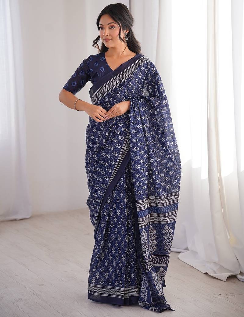 Indigo bloue piece with cotton printed saree