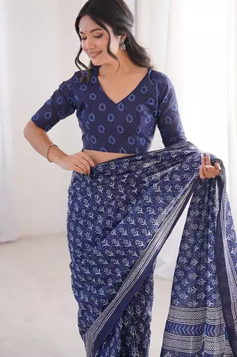 Indigo bloue piece with cotton printed saree