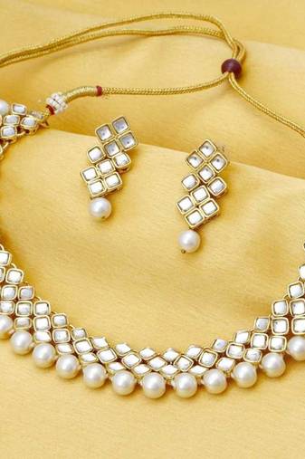 Aheli indian ethnic kundan pearl fancy bridal traditional choker necklace jewellery set with earrings