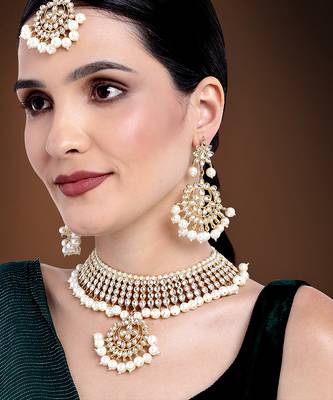 Aheli gold-plated brass and kundan, pearl necklace earring set with maang tikka 1