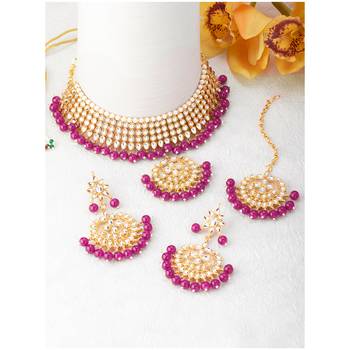 Aheli pearl kundan choker necklace earring maang tikka traditional jewellery set 2