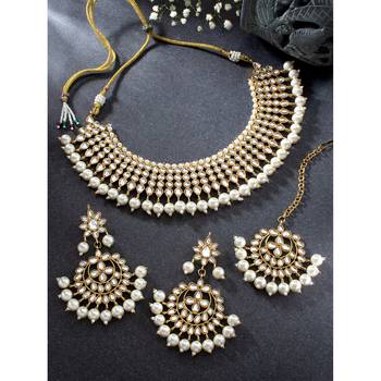 Aheli white indian ethnic kundan pearl fancy bridal traditional necklace jewellery set with earrings 1