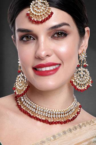 Aheli maroon kundan pearl choker necklace earring mang tikka traditional jewellery set