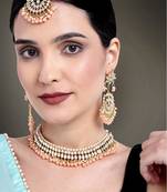 Aheli peach kundan pearl choker necklace earring maang tikka traditional jewellery set for women