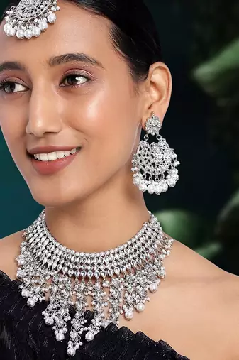 Aheli traditional kundan & pearl drop choker necklace earring set with maang tikka for women