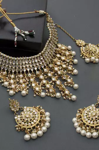 Aheli traditional kundan & pearl drop white choker necklace earring set with maang tikka gift for women