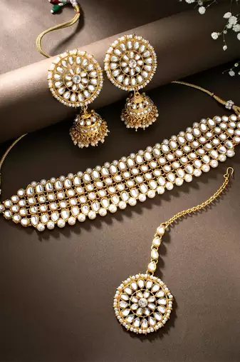 Aheli traditional kundan pearl choker necklace with earring maang tikka jewellery set for women