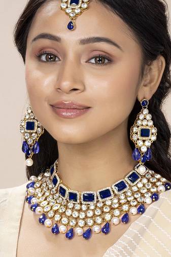 Aheli choker necklace with maang tikka earrings traditional bridal wedding jewellery set for women