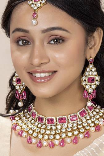 Aheli pink choker necklace with maang tikka & dangle earrings indian traditional jewellery set for women