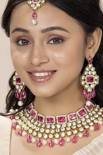 Aheli pink choker necklace with maang tikka & dangle earrings indian traditional jewellery set for women