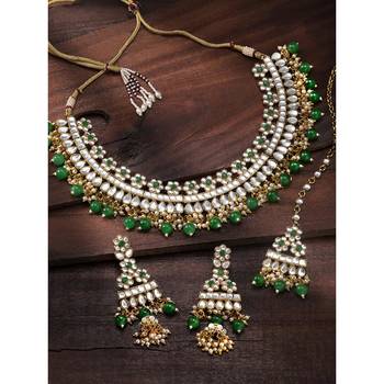 Aheli green choker necklace with earrings maang tikka for women indian traditional jewellery set 1