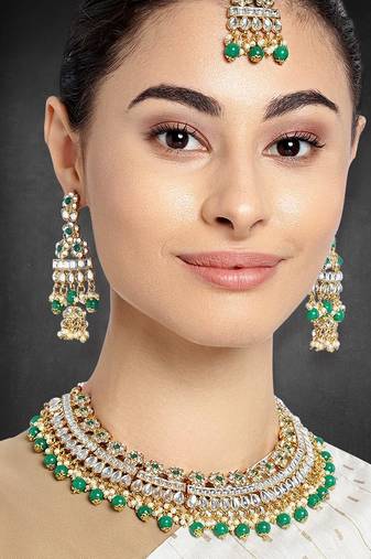 Aheli green choker necklace with earrings maang tikka for women indian traditional jewellery set