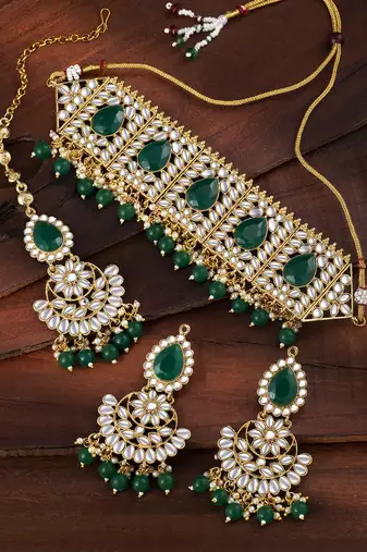 Aheli bridal green choker necklace with earrings maang tikka for women traditional jewellery set
