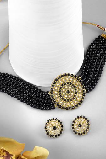 Aheli kundan choker necklace with round earrings traditional jewellery set for womens
