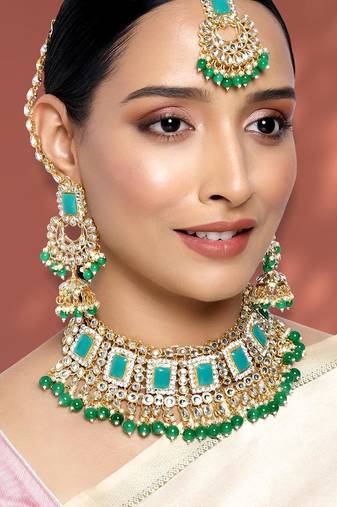 Aheli choker necklace with earrings maang tikka for women girls indian traditional jewellery set