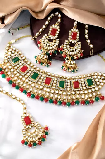 Aheli kundan pearl adjustable choker necklace with earrings maang tikka for women indian traditional jewellery set
