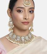 Aheli kundan pearl adjustable choker necklace with earrings maang tikka for women indian traditional jewellery set
