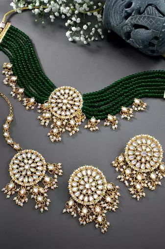 Aheli green kundan choker necklace earring with dangling pearl jewellery set for women