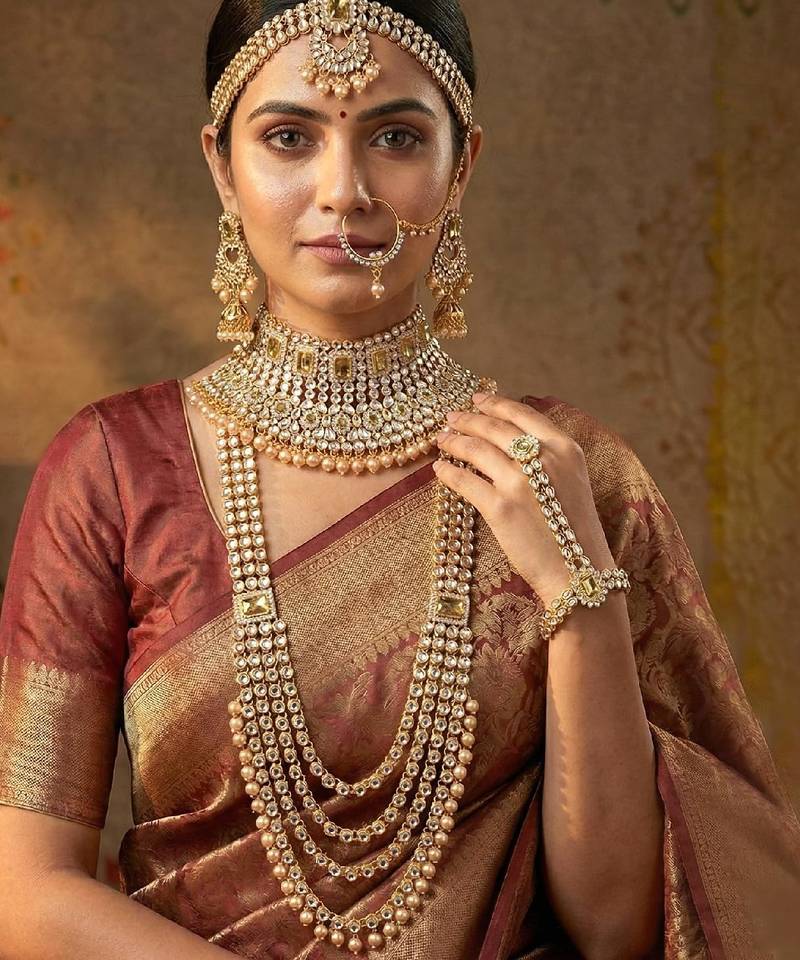 Aheli ethnic indian traditional kundan dulhan bridal jewellery set with choker earrings maang tikka hathphool for women