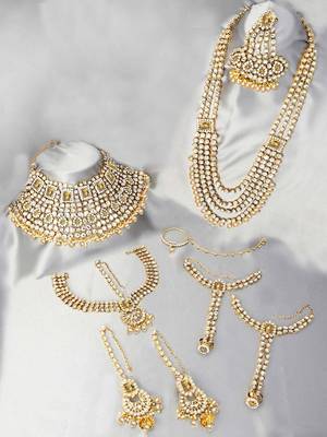 Aheli ethnic indian traditional kundan dulhan bridal jewellery set with choker earrings maang tikka hathphool for women 4