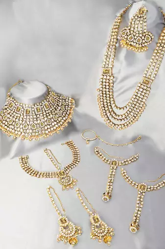 Aheli ethnic indian traditional kundan dulhan bridal jewellery set with choker earrings maang tikka hathphool for women
