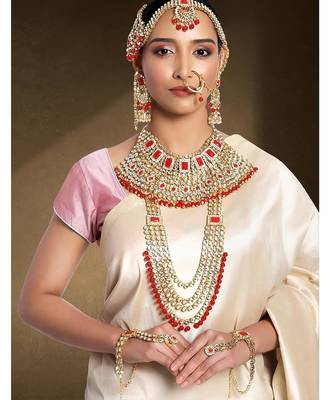 Aheli ethnic traditional kundan dulhan bridal jewellery set with choker earrings maang tikka hathphool set for women 2
