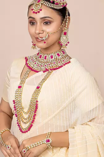Aheli traditional kundan dulhan bridal jewellery set with choker earrings maang tikka hathphool for women