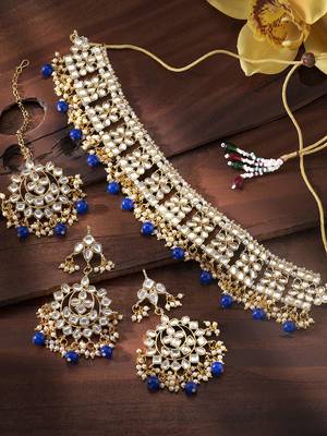 Aheli ethnic indian traditional kundan necklace earring maang tikka jewellery set for women 2