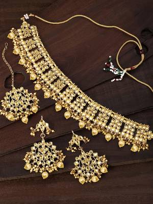 Aheli ethnic indian traditional jewellery kundan choker necklace earring maang tikka set jewellery for women 1
