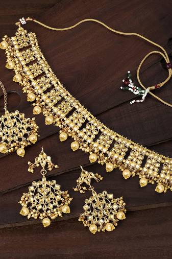 Aheli ethnic indian traditional jewellery kundan choker necklace earring maang tikka set jewellery for women