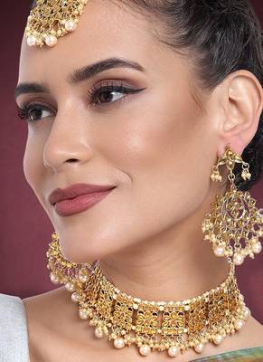 Aheli ethnic indian traditional jewellery kundan choker necklace earring maang tikka set jewellery for women 2
