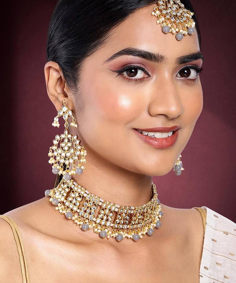 Aheli ethnic grey traditional jewellery kundan choker necklace earring maang tikka set for women