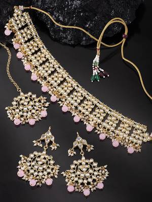 Aheli ethnic pink traditional jewellery kundan necklace earring mang tikka set for women 2