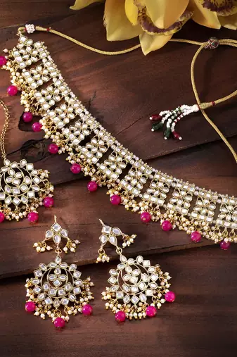 Aheli ethnic indian traditional kundan necklace earring maang tikka jewellery set for women