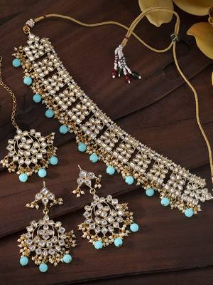 Aheli ethnic sky blue traditional jewellery kundan brass alloy necklace earring mang tikka set for women 2