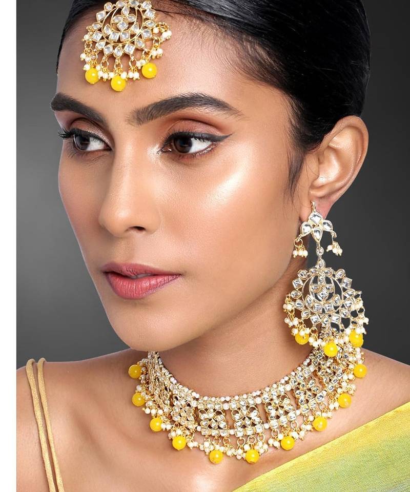 Aheli ethnic yellow traditional jewellery kundan necklace earring mang tikka set for women