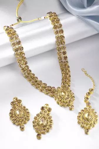 Aheli long necklace jewellery set with maang tikka and earrings for women
