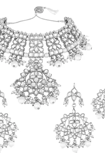 Aheli traditional kundan studded choker necklace jewellery set with earring maang tikka for women