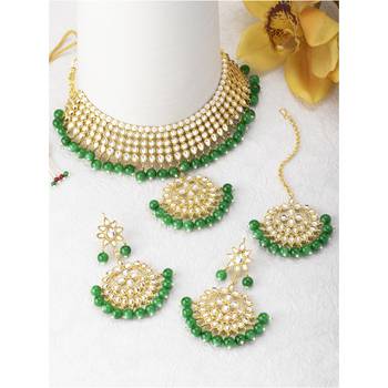 Aheli kundan choker necklace earring maang tikka traditional jewellery set for women 1