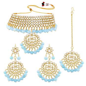 Aheli kundan choker necklace earring maang tikka traditional jewellery set for women 3
