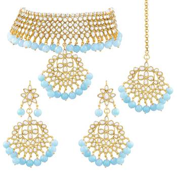 Aheli kundan choker necklace earring maang tikka traditional jewellery set for women 4