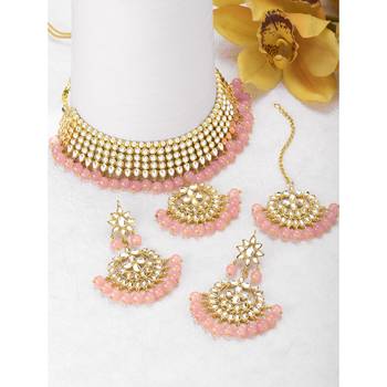 Aheli kundan choker necklace earring maang tikka traditional jewellery set for women 1