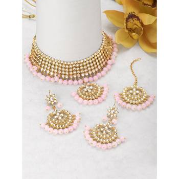 Aheli kundan choker necklace earring maang tikka traditional jewellery set for women 1