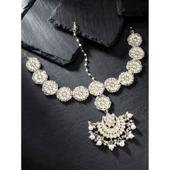 Aheli traditional floral kundan pearl studded rajasthani style maangtikka sheeshpatti sheeshphool mathapatti for women 2