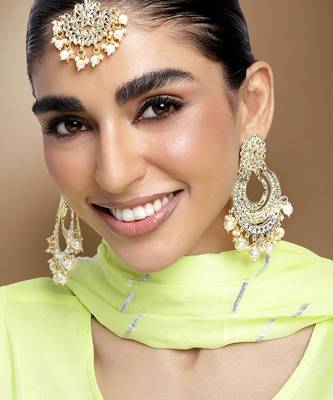 Aheli kundan chandbali earring maang tikka traditional jewellery set for women 2