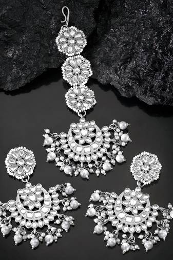 Aheli traditional kundan pearl chandbali earrings with maang tikka set for women