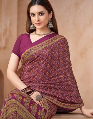 Plum printed crepe silk fancy smooth saree with unstitch blouse 2