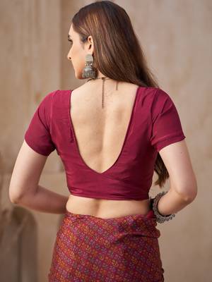 Plum printed crepe silk fancy smooth saree with unstitch blouse 4