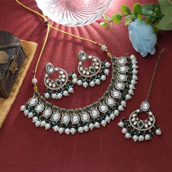 Green color kundan necklace set 2