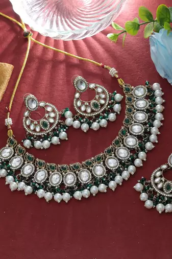 Green color kundan necklace set